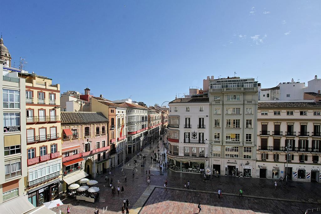 Apartamentos Plaza Constitucion - Larios Malaga Exterior photo